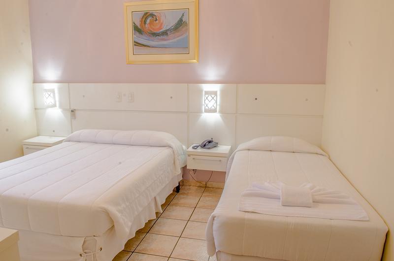 27 Praia Hotel - Frente Mar Bertioga Eksteriør billede